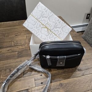 G.I.L.I Black Crossbody Bag with Silver Accents